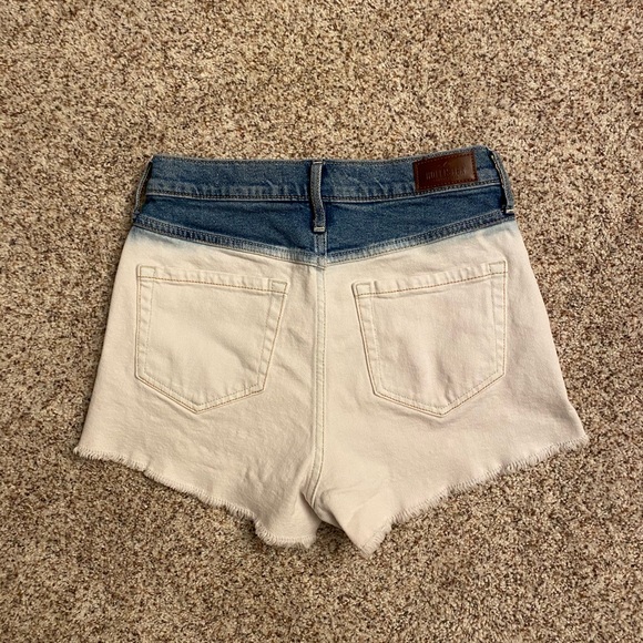 Hollister Ombré Distressed Jean Shorts - Picture 2 of 5